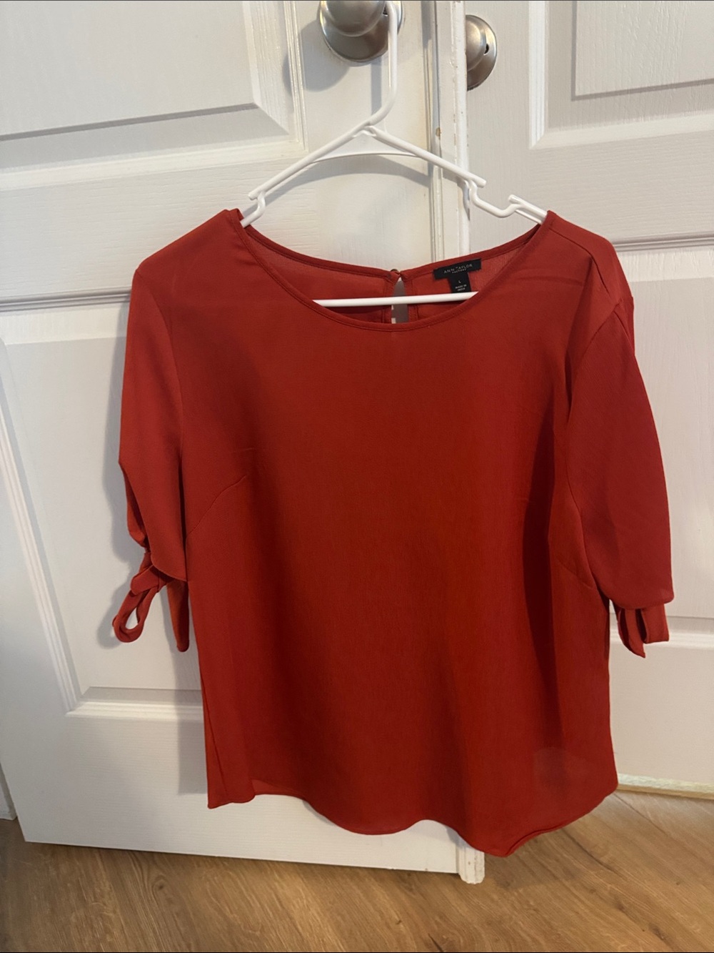 Ann Taylor Factory Brick Red Short Sleeve Tie-Sleeve Blouse